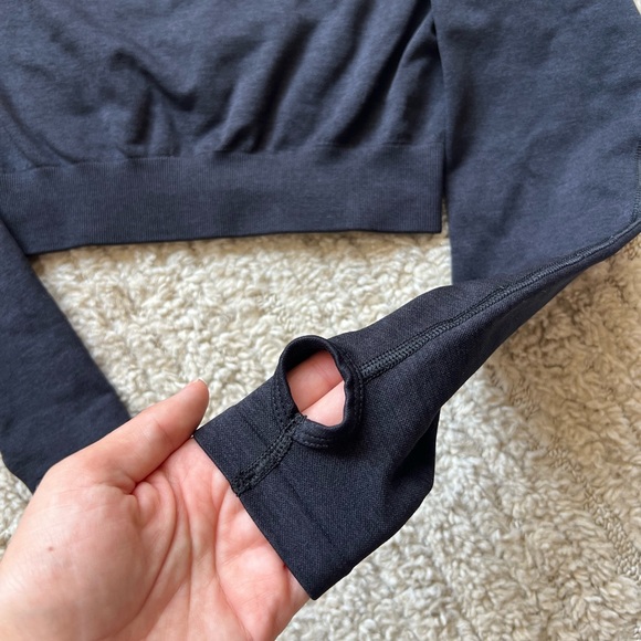 Women’s Best Power Seamless Black Long Sleeve Crop Top - Picture 5 of 5